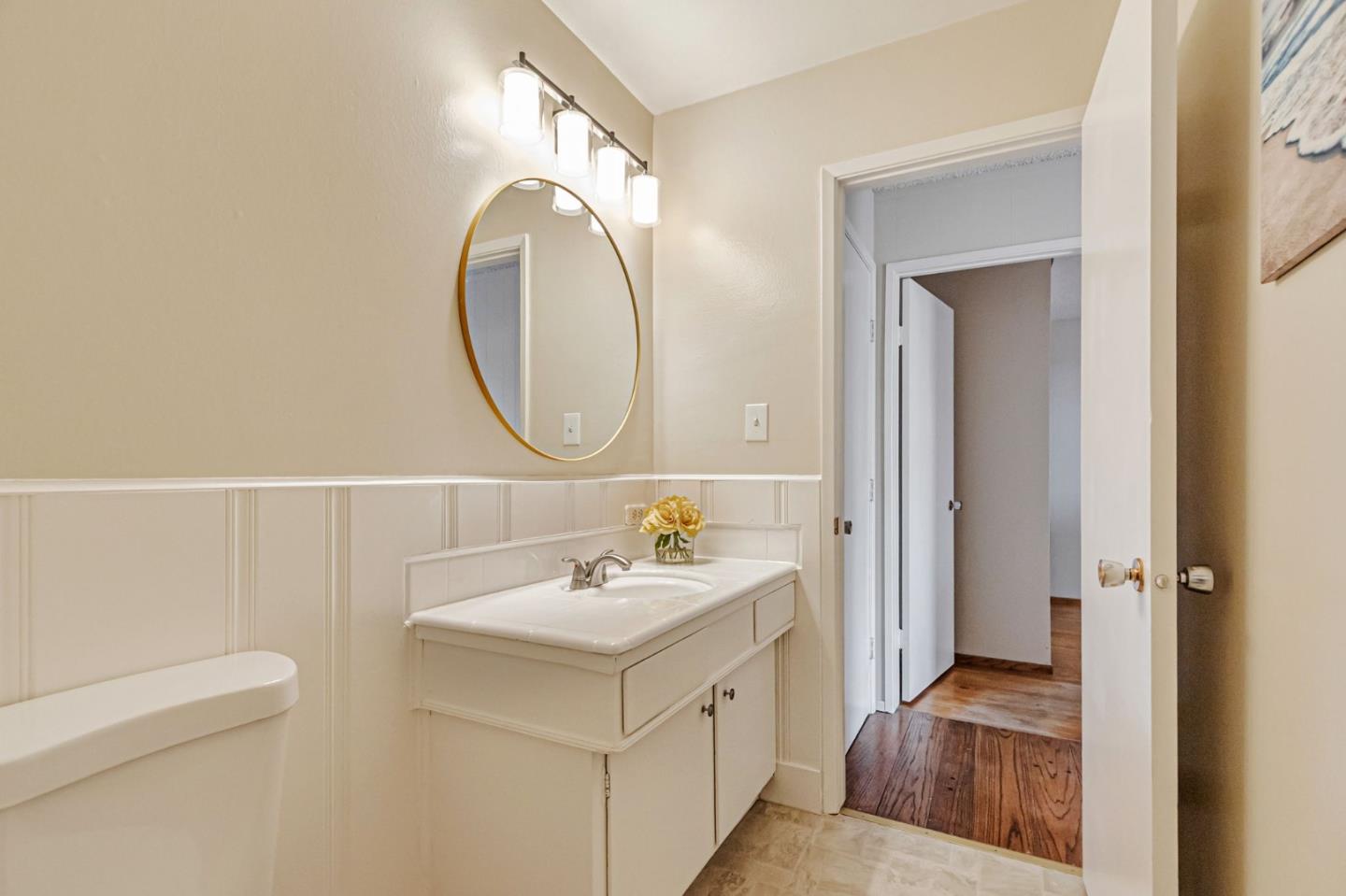 Detail Gallery Image 25 of 33 For 1831 Frobisher Way, San Jose,  CA 95124 - 5 Beds | 2/1 Baths