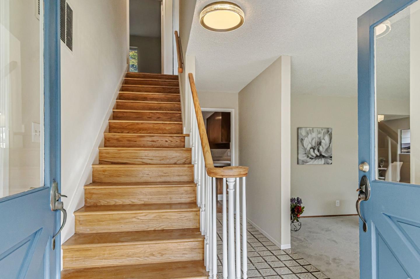 Detail Gallery Image 4 of 33 For 1831 Frobisher Way, San Jose,  CA 95124 - 5 Beds | 2/1 Baths