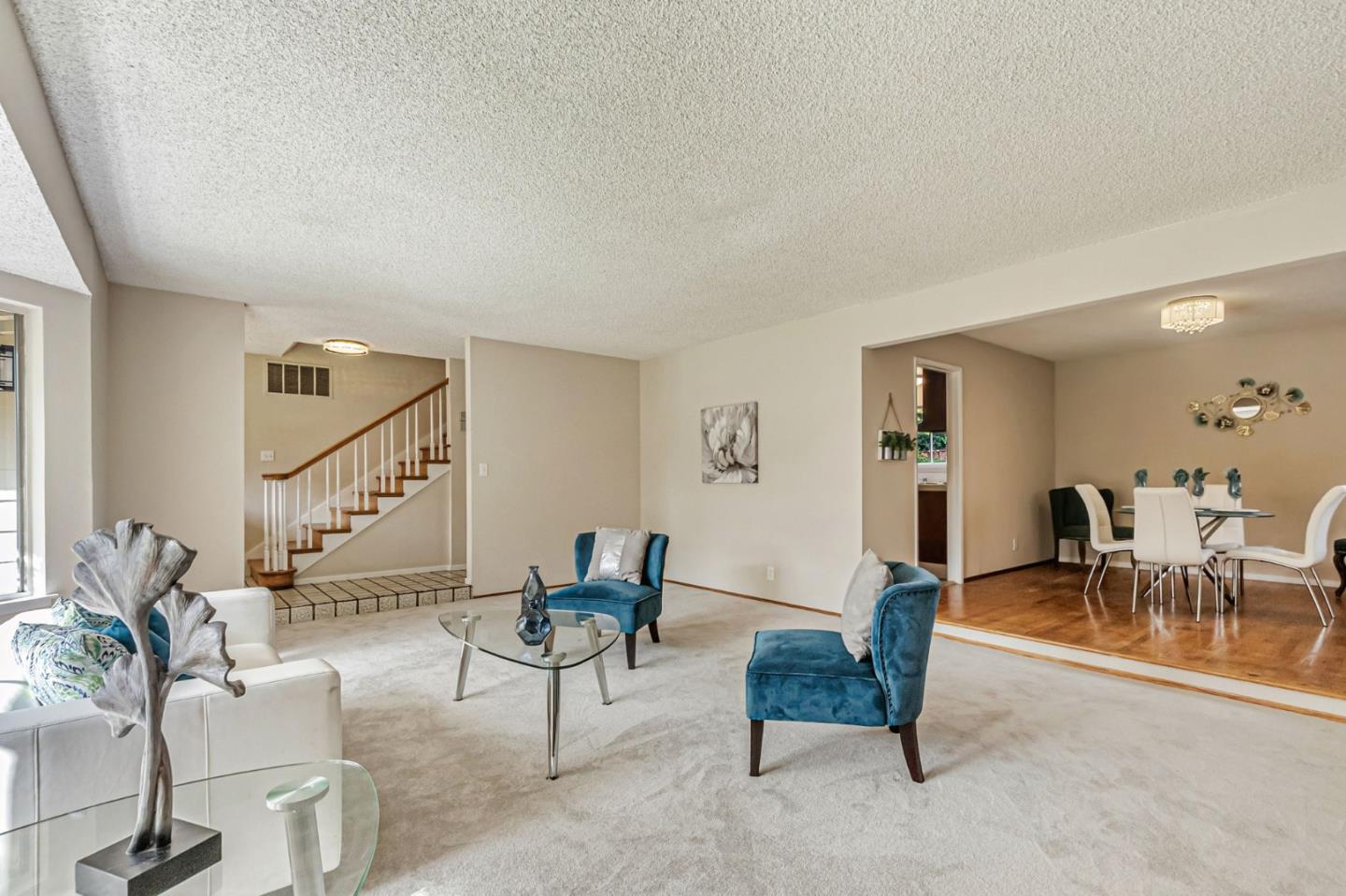 Detail Gallery Image 7 of 33 For 1831 Frobisher Way, San Jose,  CA 95124 - 5 Beds | 2/1 Baths