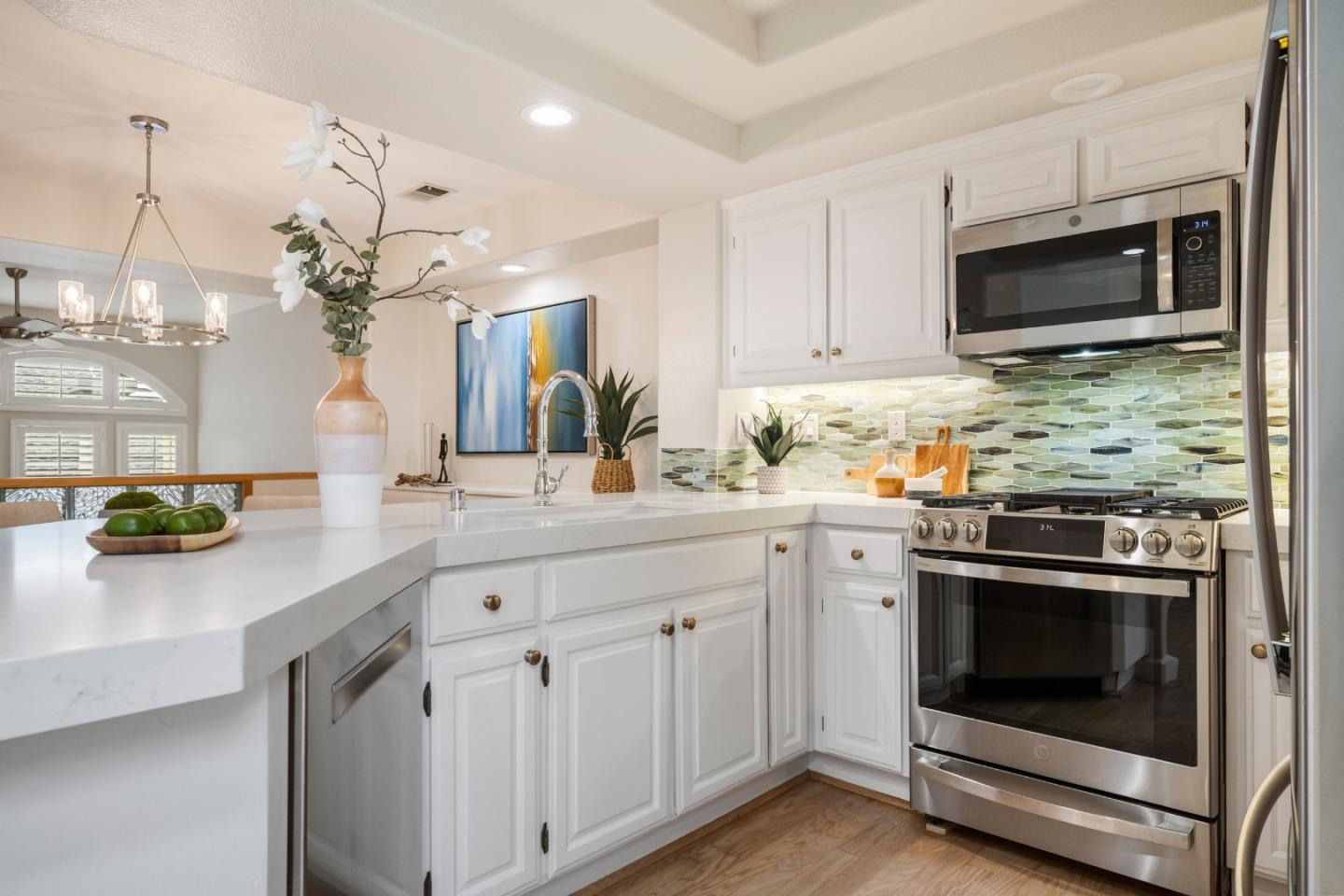 Detail Gallery Image 14 of 38 For 27 Patrick Way, Half Moon Bay,  CA 94019 - 2 Beds | 2/1 Baths