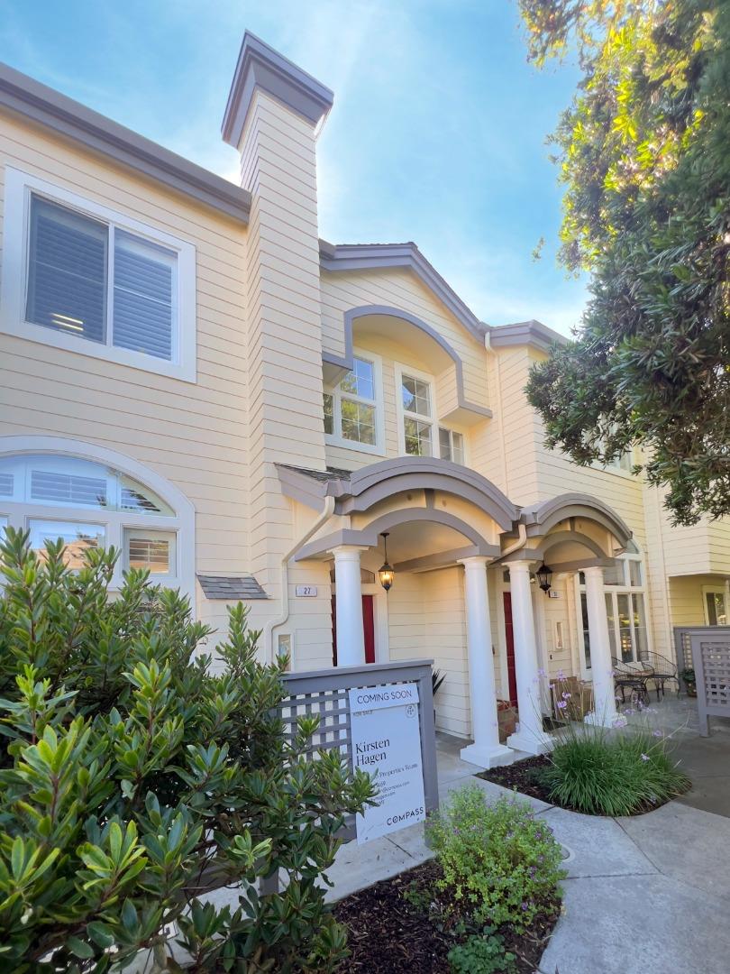 Detail Gallery Image 2 of 38 For 27 Patrick Way, Half Moon Bay,  CA 94019 - 2 Beds | 2/1 Baths