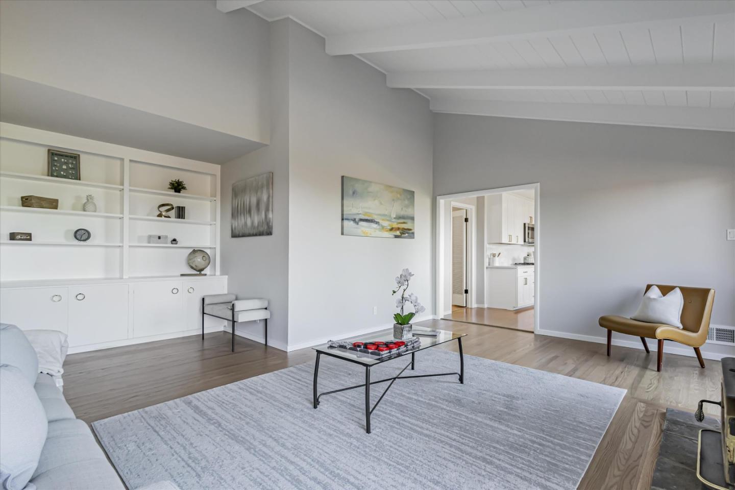 Detail Gallery Image 11 of 22 For 630 Darrell Rd, Hillsborough,  CA 94010 - 3 Beds | 2/1 Baths