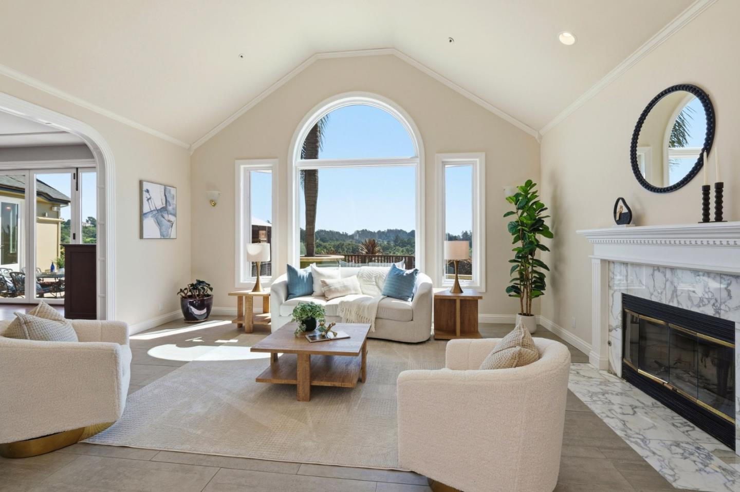 Detail Gallery Image 10 of 67 For 380 Mockingbird Ridge Rd, Watsonville,  CA 95076 - 4 Beds | 3/1 Baths