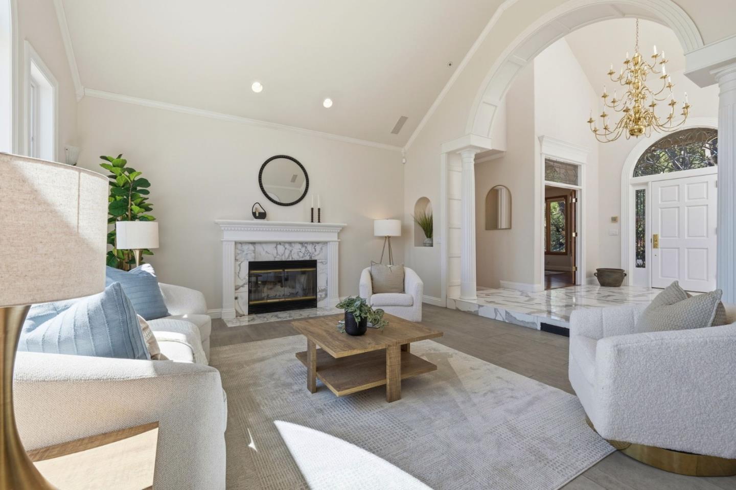 Detail Gallery Image 11 of 67 For 380 Mockingbird Ridge Rd, Watsonville,  CA 95076 - 4 Beds | 3/1 Baths