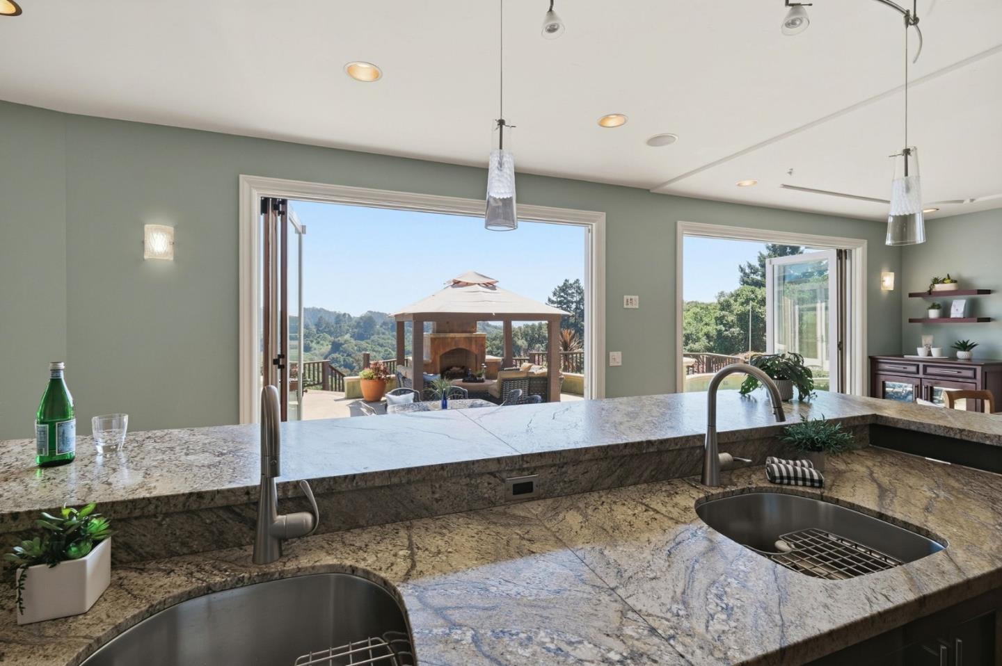 Detail Gallery Image 17 of 67 For 380 Mockingbird Ridge Rd, Watsonville,  CA 95076 - 4 Beds | 3/1 Baths