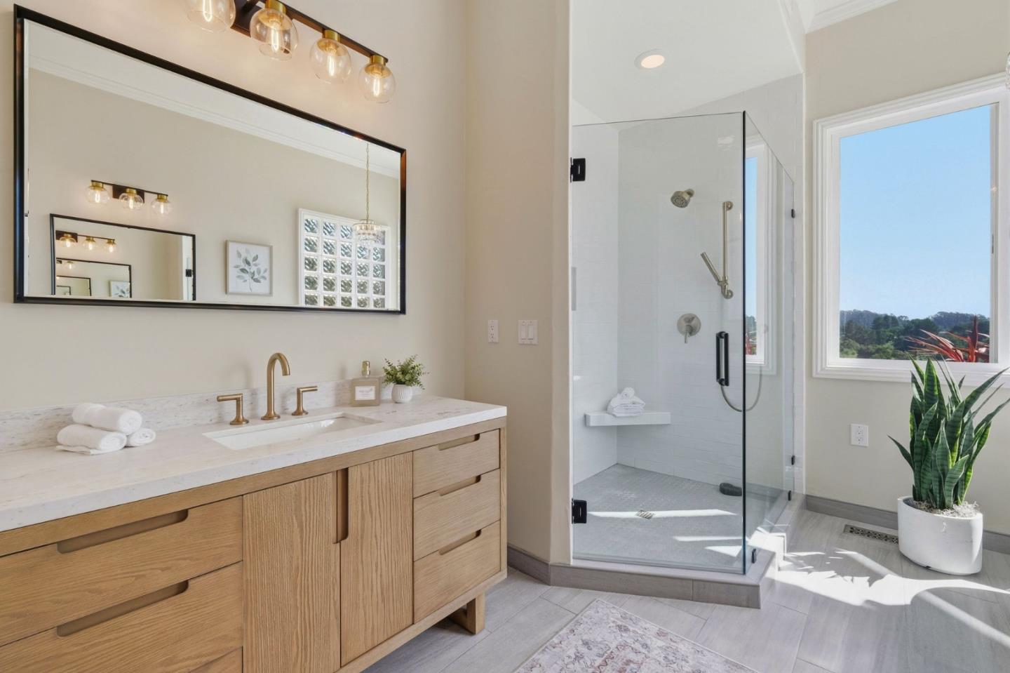 Detail Gallery Image 29 of 67 For 380 Mockingbird Ridge Rd, Watsonville,  CA 95076 - 4 Beds | 3/1 Baths