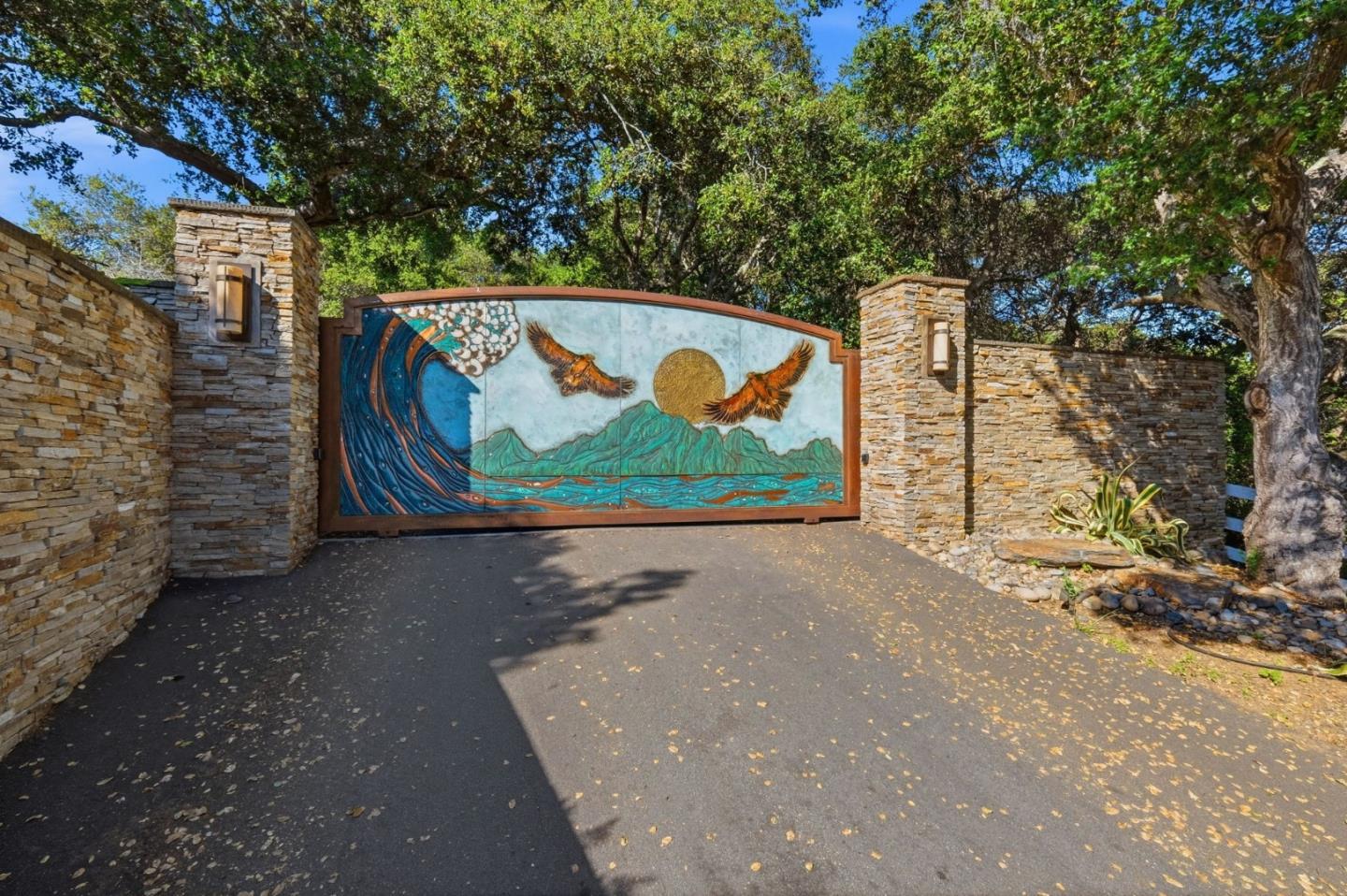 Detail Gallery Image 3 of 67 For 380 Mockingbird Ridge Rd, Watsonville,  CA 95076 - 4 Beds | 3/1 Baths