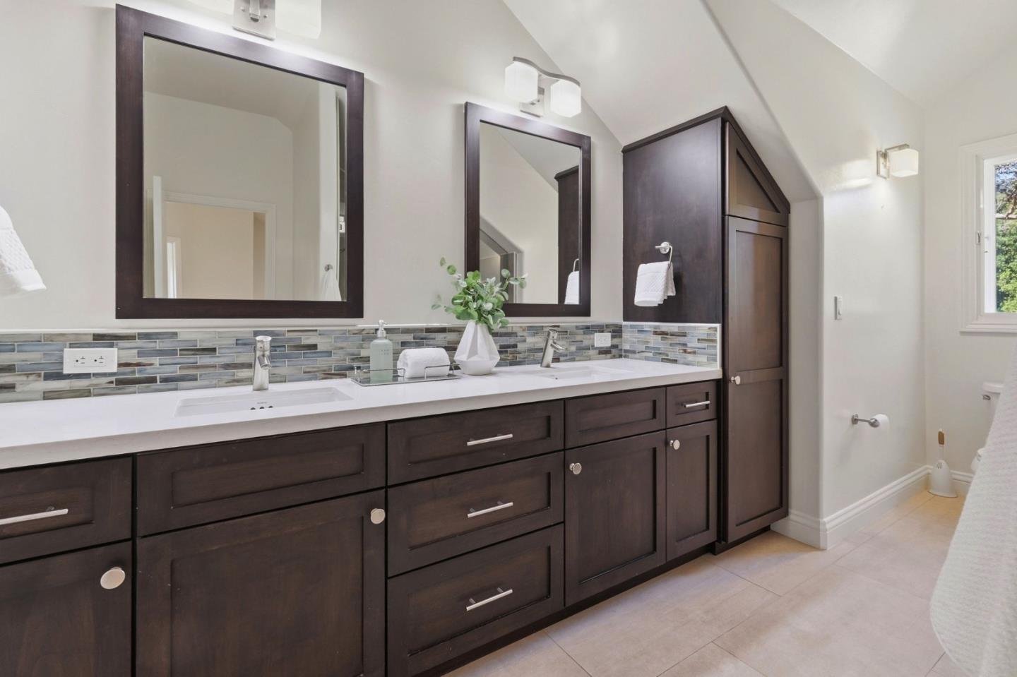 Detail Gallery Image 36 of 67 For 380 Mockingbird Ridge Rd, Watsonville,  CA 95076 - 4 Beds | 3/1 Baths