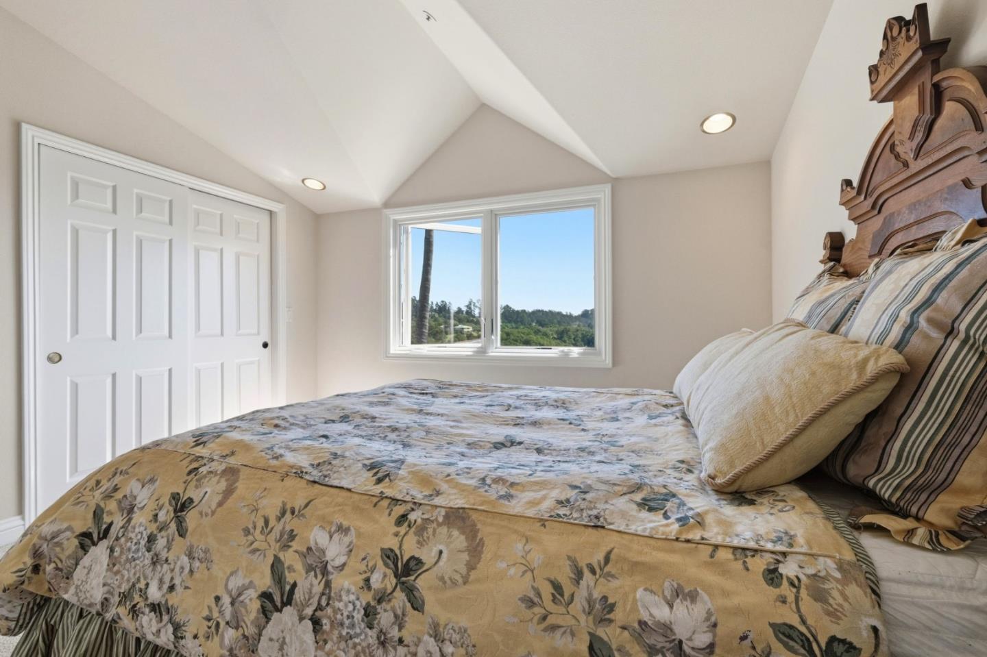 Detail Gallery Image 39 of 67 For 380 Mockingbird Ridge Rd, Watsonville,  CA 95076 - 4 Beds | 3/1 Baths