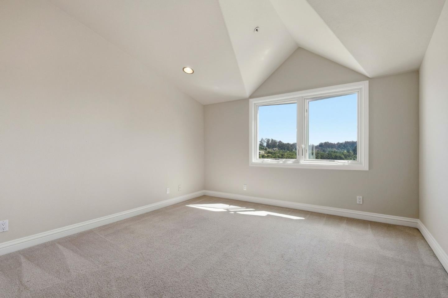 Detail Gallery Image 40 of 67 For 380 Mockingbird Ridge Rd, Watsonville,  CA 95076 - 4 Beds | 3/1 Baths