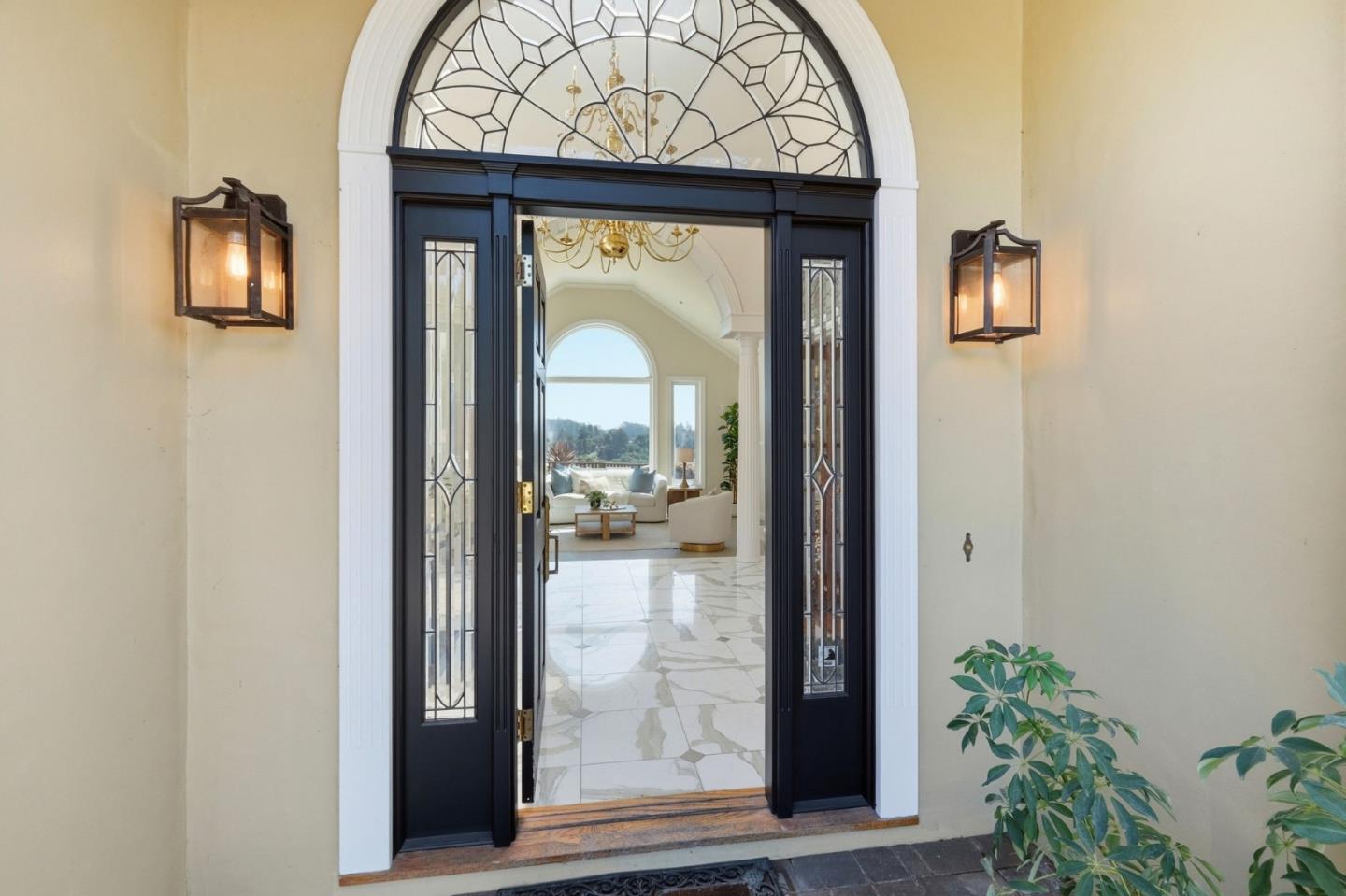 Detail Gallery Image 9 of 67 For 380 Mockingbird Ridge Rd, Watsonville,  CA 95076 - 4 Beds | 3/1 Baths