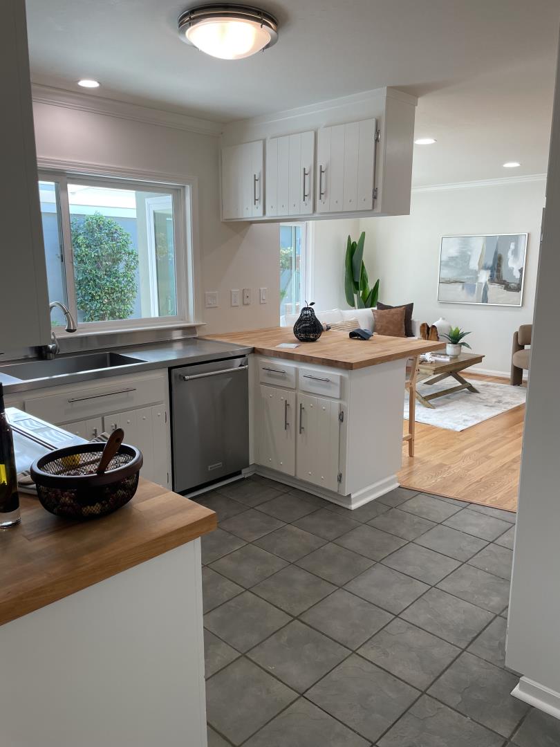 Detail Gallery Image 12 of 14 For 4065 Keith Dr, Campbell,  CA 95008 - 4 Beds | 2 Baths