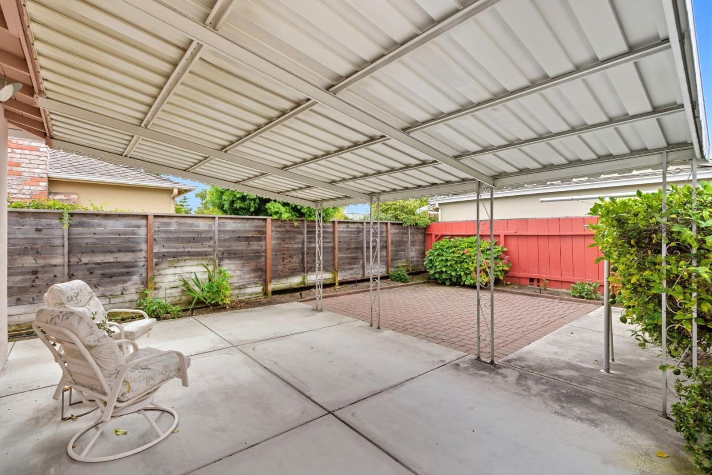 Detail Gallery Image 20 of 31 For 624 Sapphire St, Redwood City,  CA 94061 - 2 Beds | 1 Baths