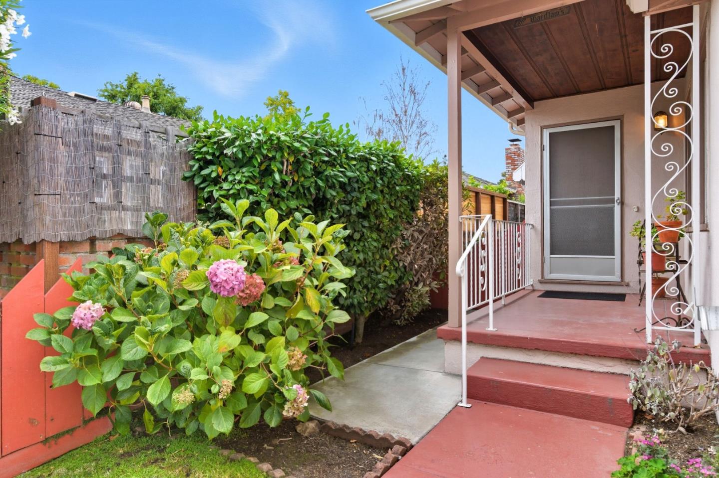 Detail Gallery Image 25 of 31 For 624 Sapphire St, Redwood City,  CA 94061 - 2 Beds | 1 Baths