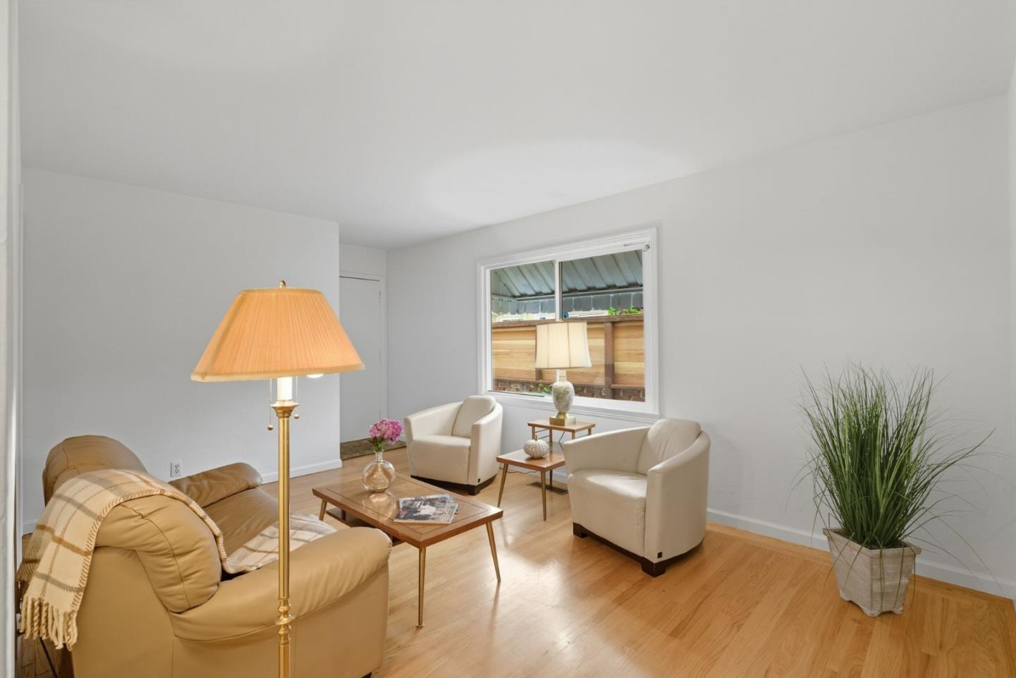 Detail Gallery Image 6 of 31 For 624 Sapphire St, Redwood City,  CA 94061 - 2 Beds | 1 Baths