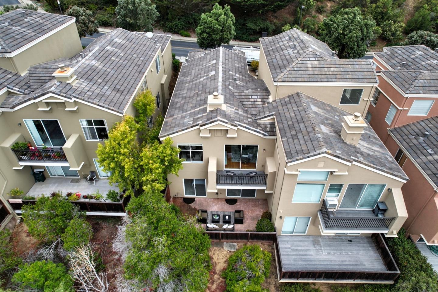 Detail Gallery Image 25 of 32 For 121 Northcrest Dr, South San Francisco,  CA 94080 - 3 Beds | 2/1 Baths