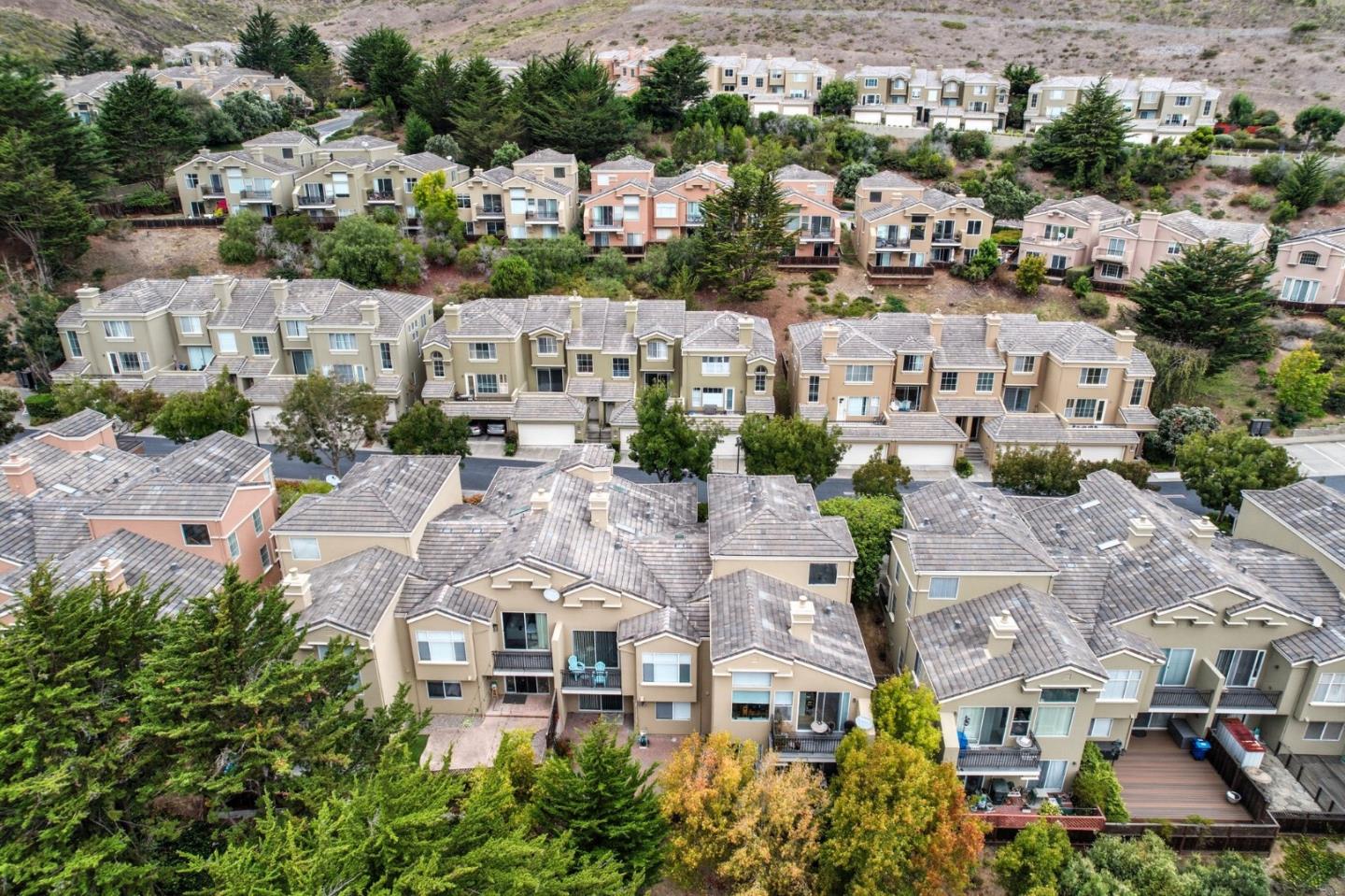 Detail Gallery Image 27 of 32 For 121 Northcrest Dr, South San Francisco,  CA 94080 - 3 Beds | 2/1 Baths