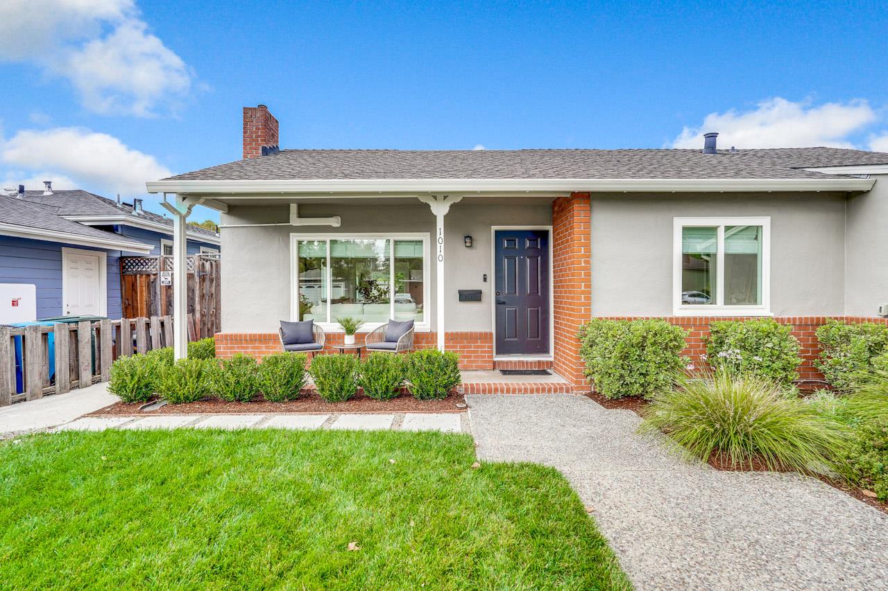 Detail Gallery Image 10 of 79 For 1010 Roosevelt Ave, Redwood City,  CA 94061 - 3 Beds | 2 Baths