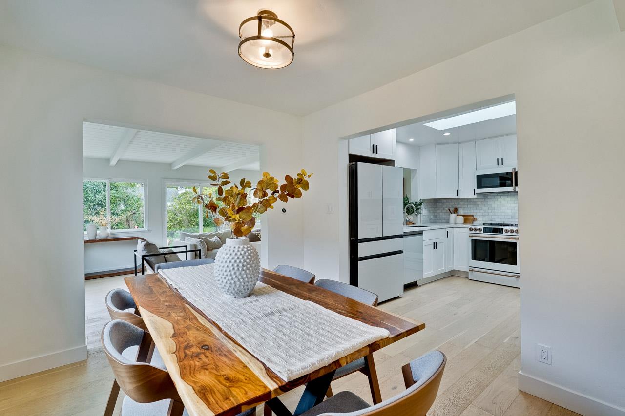 Detail Gallery Image 18 of 79 For 1010 Roosevelt Ave, Redwood City,  CA 94061 - 3 Beds | 2 Baths