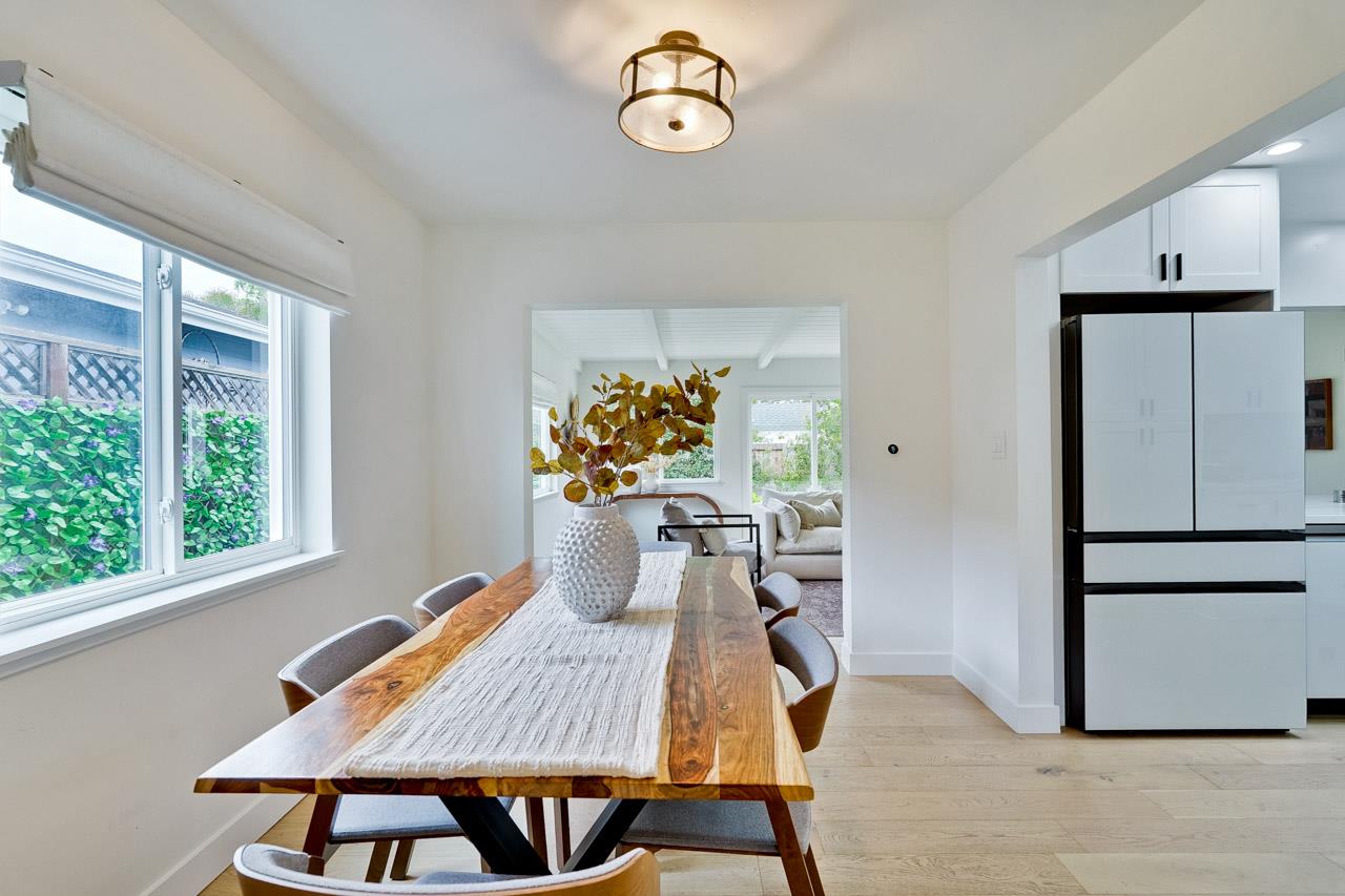 Detail Gallery Image 22 of 79 For 1010 Roosevelt Ave, Redwood City,  CA 94061 - 3 Beds | 2 Baths