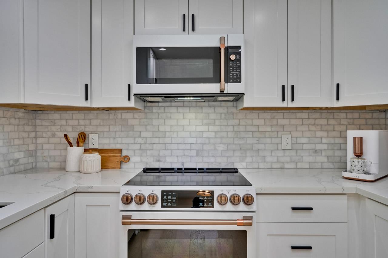 Detail Gallery Image 35 of 79 For 1010 Roosevelt Ave, Redwood City,  CA 94061 - 3 Beds | 2 Baths