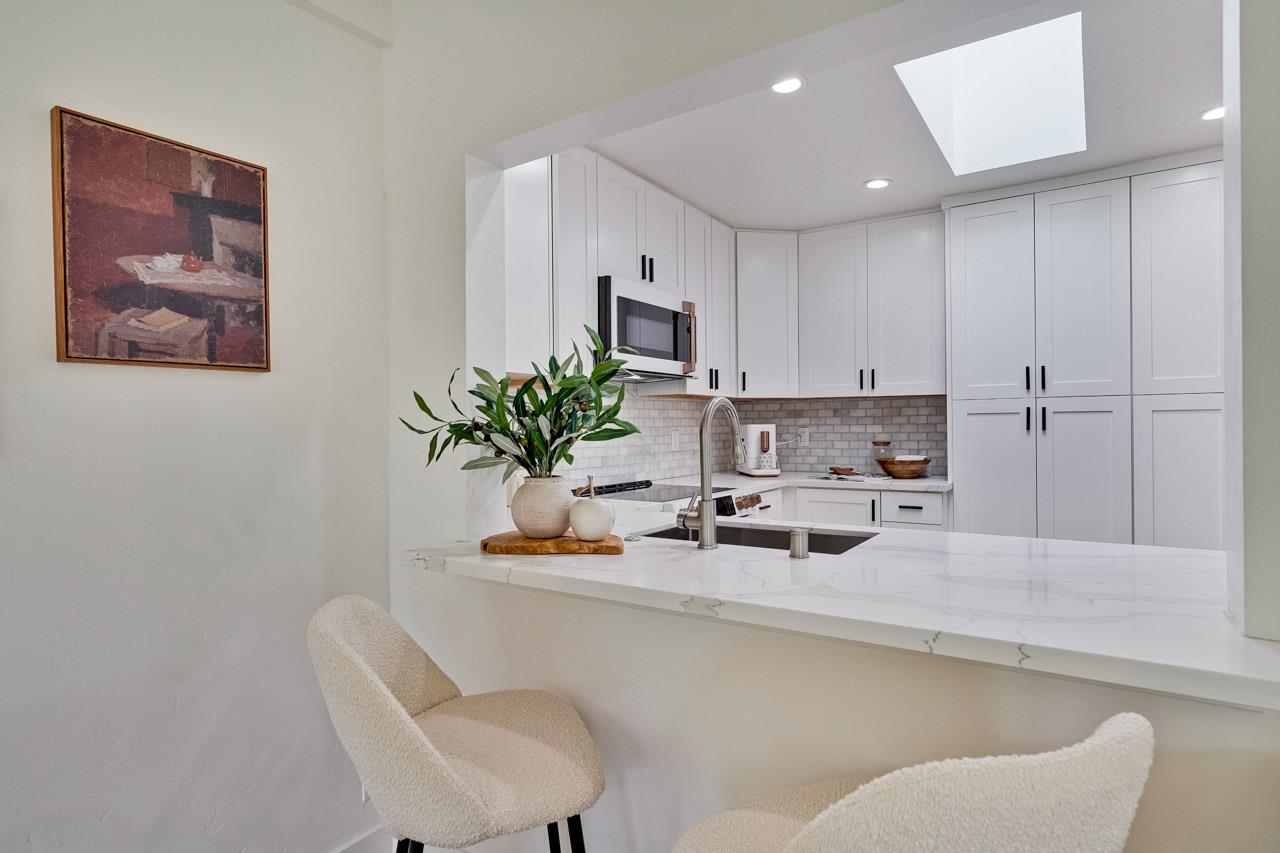 Detail Gallery Image 37 of 79 For 1010 Roosevelt Ave, Redwood City,  CA 94061 - 3 Beds | 2 Baths