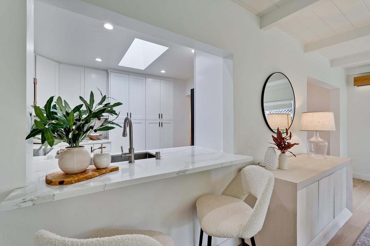 Detail Gallery Image 38 of 79 For 1010 Roosevelt Ave, Redwood City,  CA 94061 - 3 Beds | 2 Baths