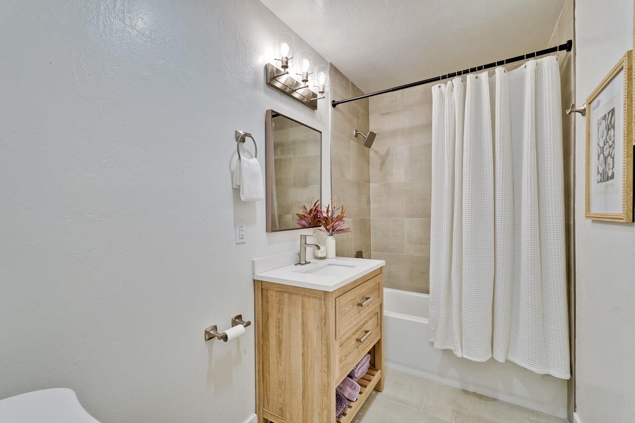 Detail Gallery Image 52 of 79 For 1010 Roosevelt Ave, Redwood City,  CA 94061 - 3 Beds | 2 Baths