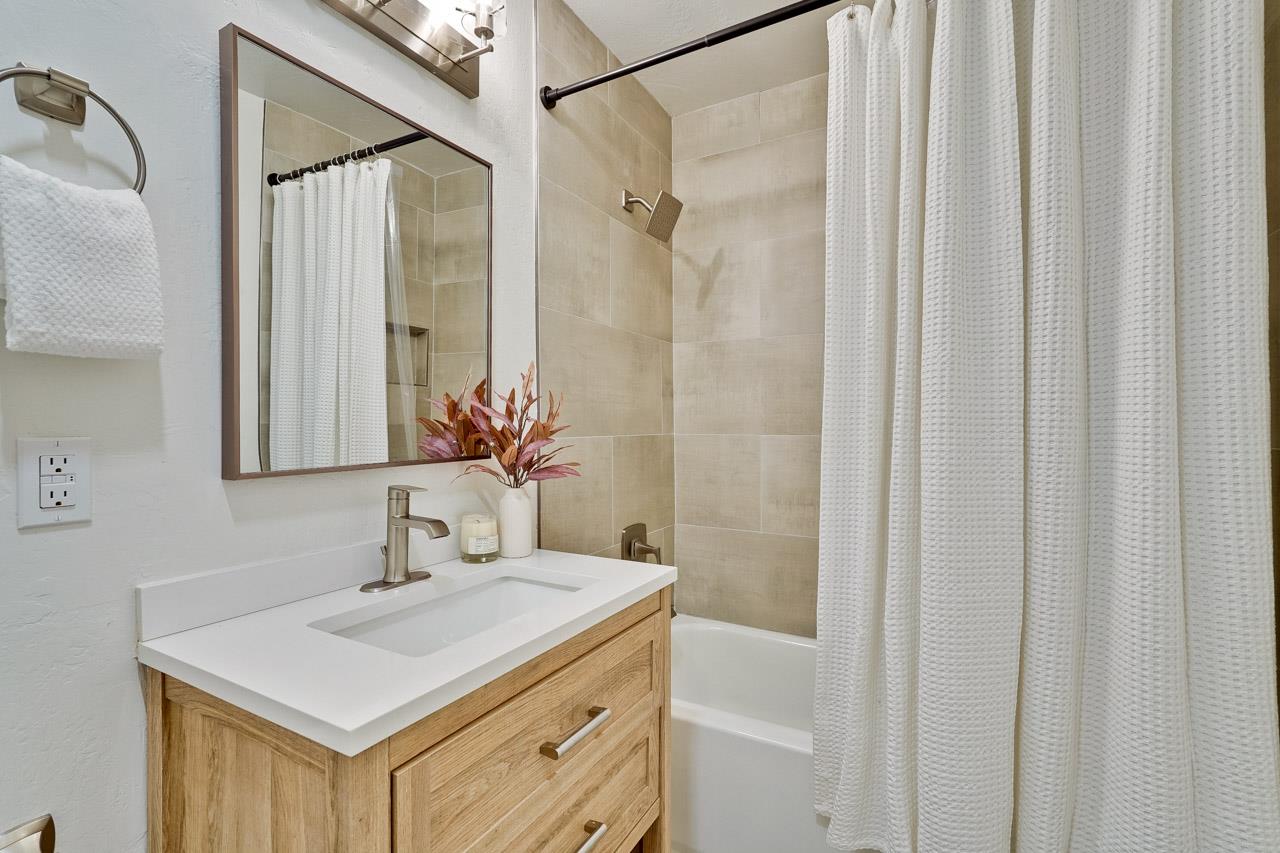 Detail Gallery Image 55 of 79 For 1010 Roosevelt Ave, Redwood City,  CA 94061 - 3 Beds | 2 Baths