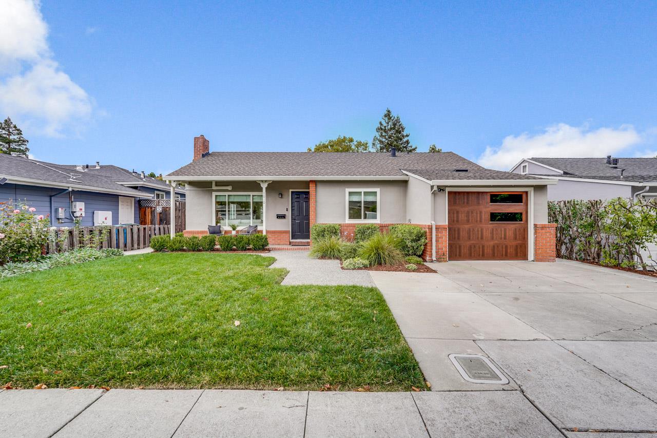 Detail Gallery Image 7 of 79 For 1010 Roosevelt Ave, Redwood City,  CA 94061 - 3 Beds | 2 Baths