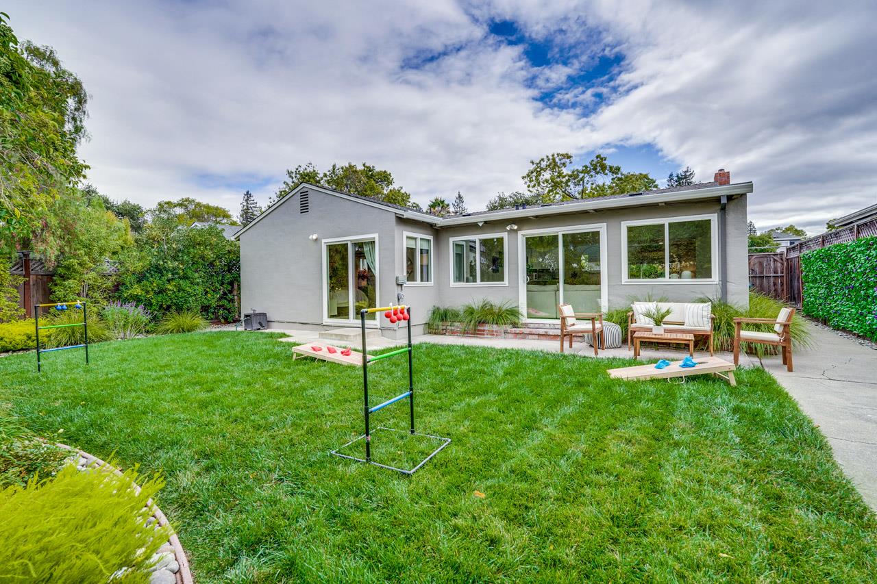 Detail Gallery Image 71 of 79 For 1010 Roosevelt Ave, Redwood City,  CA 94061 - 3 Beds | 2 Baths