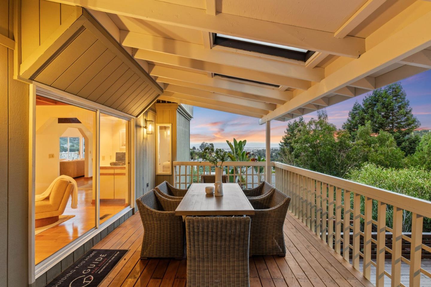 Detail Gallery Image 13 of 38 For 28 Kirkwood Way, San Carlos,  CA 94070 - 4 Beds | 3 Baths