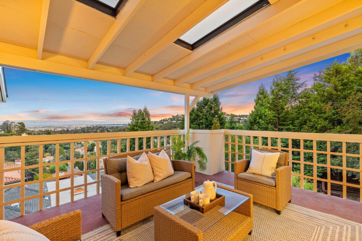 Detail Gallery Image 19 of 38 For 28 Kirkwood Way, San Carlos,  CA 94070 - 4 Beds | 3 Baths