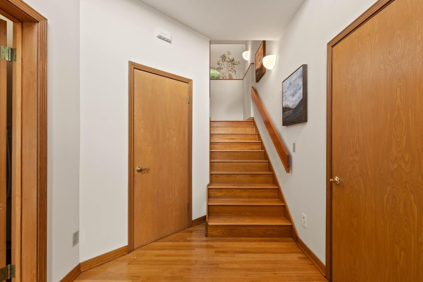 Detail Gallery Image 2 of 38 For 28 Kirkwood Way, San Carlos,  CA 94070 - 4 Beds | 3 Baths