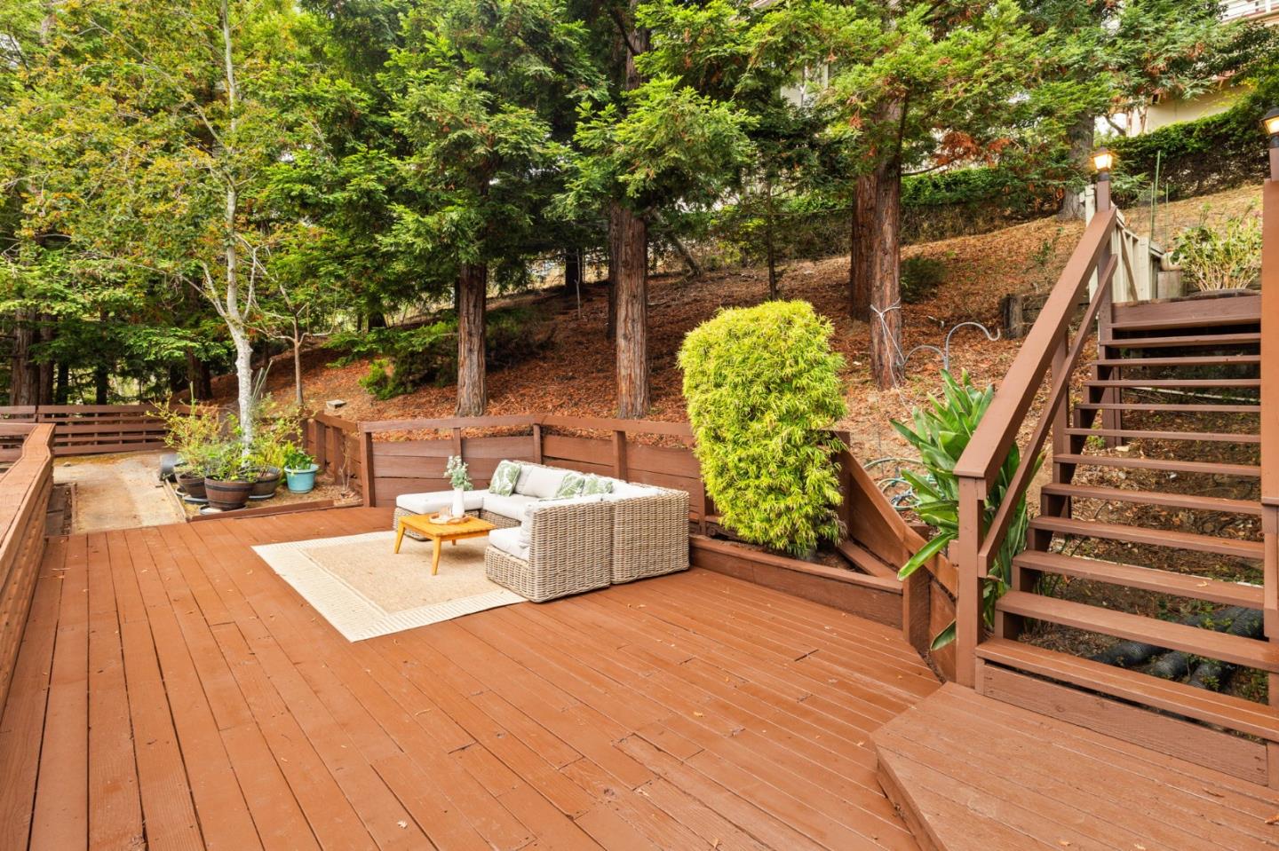 Detail Gallery Image 31 of 38 For 28 Kirkwood Way, San Carlos,  CA 94070 - 4 Beds | 3 Baths