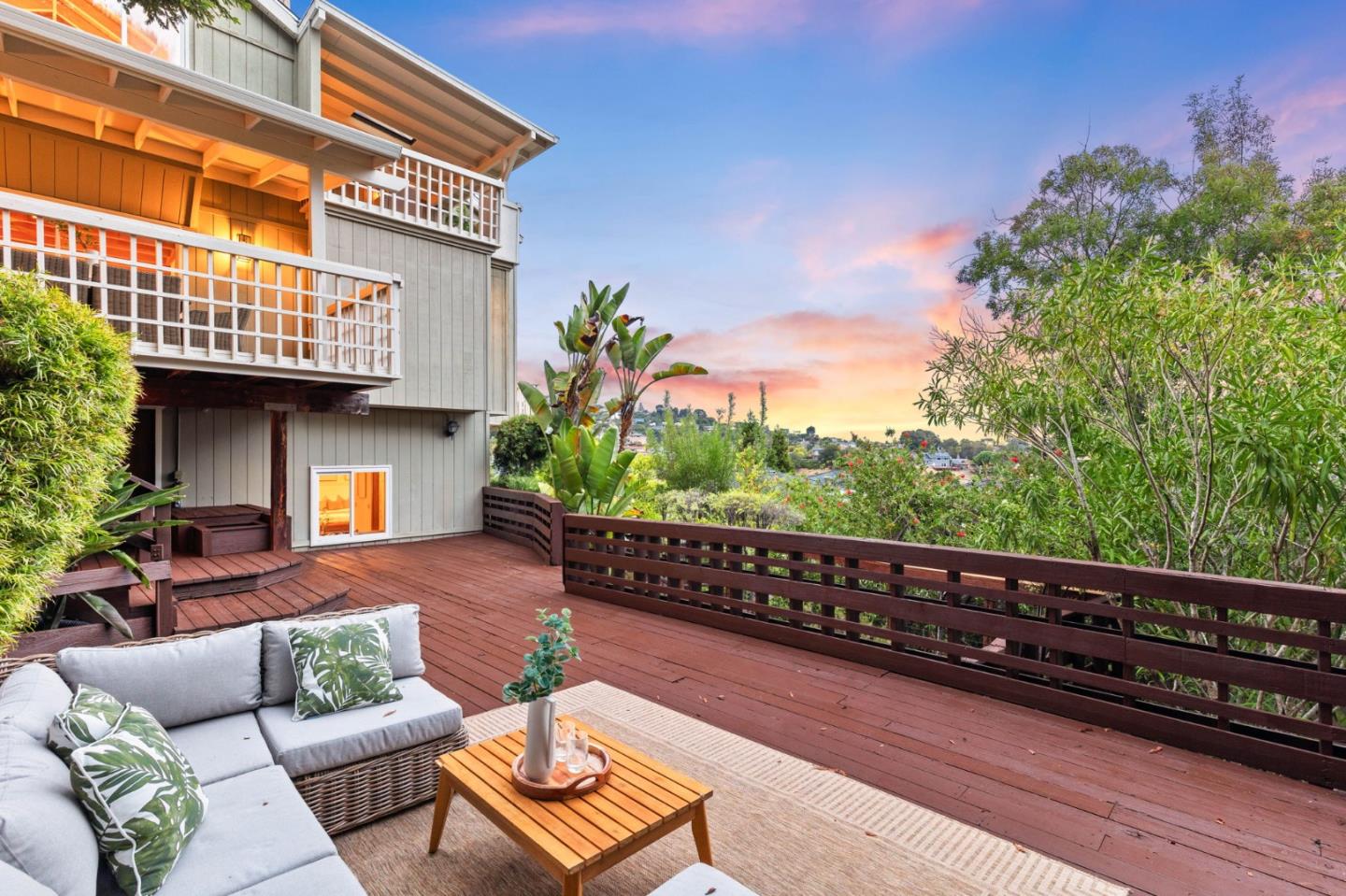 Detail Gallery Image 32 of 38 For 28 Kirkwood Way, San Carlos,  CA 94070 - 4 Beds | 3 Baths