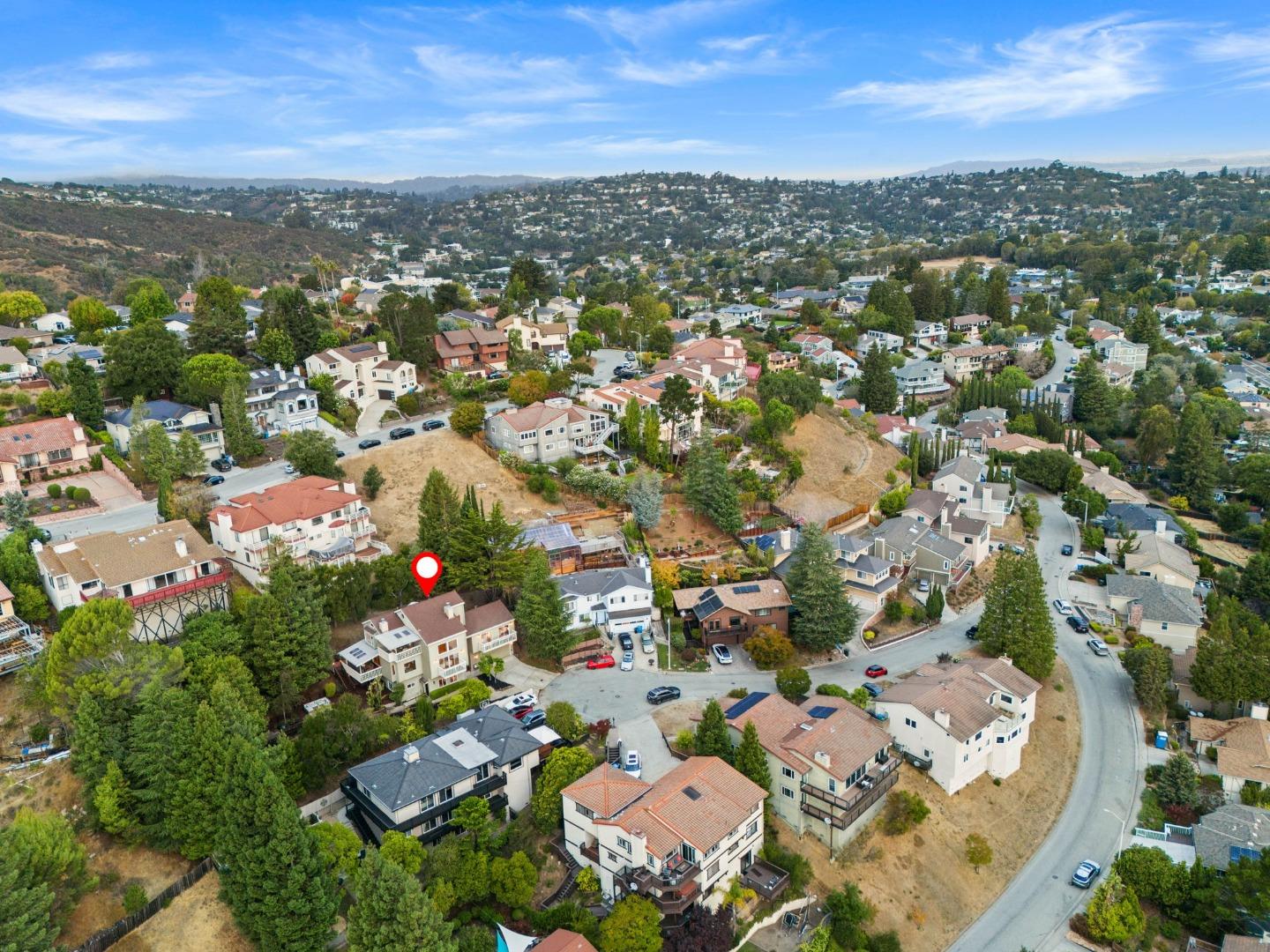 Detail Gallery Image 35 of 38 For 28 Kirkwood Way, San Carlos,  CA 94070 - 4 Beds | 3 Baths