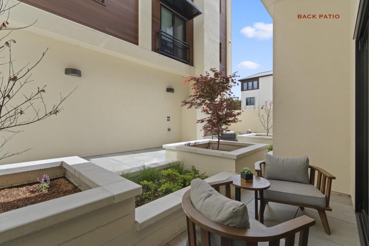 Detail Gallery Image 15 of 17 For 389 1st St #14,  Los Altos,  CA 94022 - 2 Beds | 2/1 Baths