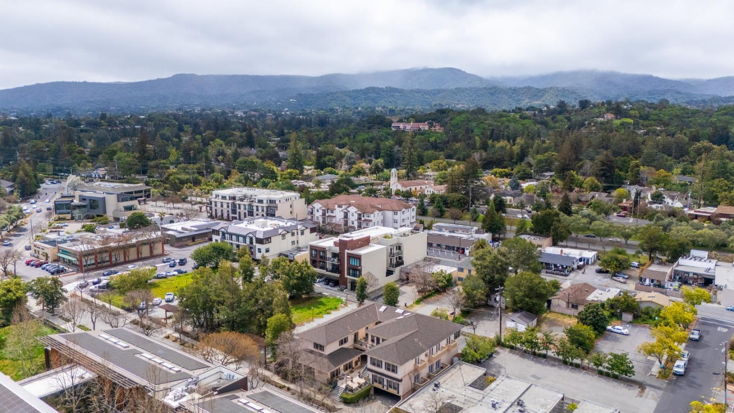 Detail Gallery Image 2 of 17 For 389 1st St #14,  Los Altos,  CA 94022 - 2 Beds | 2/1 Baths