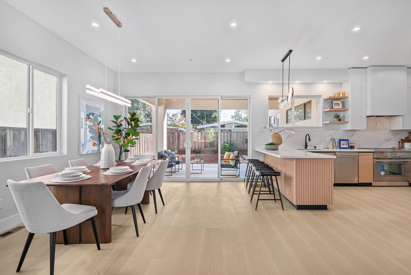 Detail Gallery Image 12 of 65 For 18630 Crabtree Ave, Cupertino,  CA 95014 - 6 Beds | 5/1 Baths