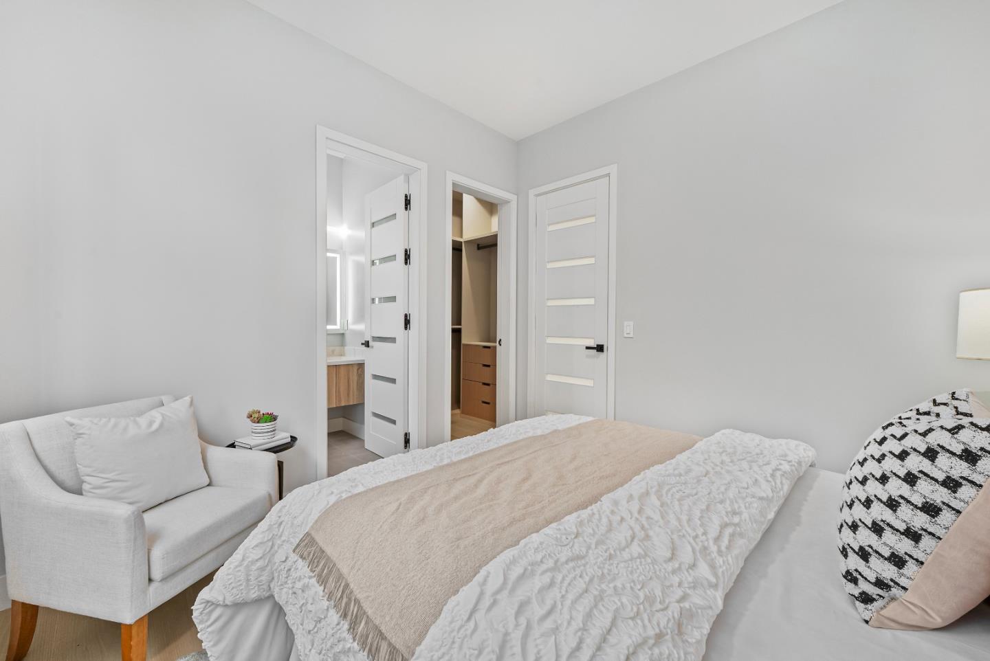 Detail Gallery Image 20 of 65 For 18630 Crabtree Ave, Cupertino,  CA 95014 - 6 Beds | 5/1 Baths