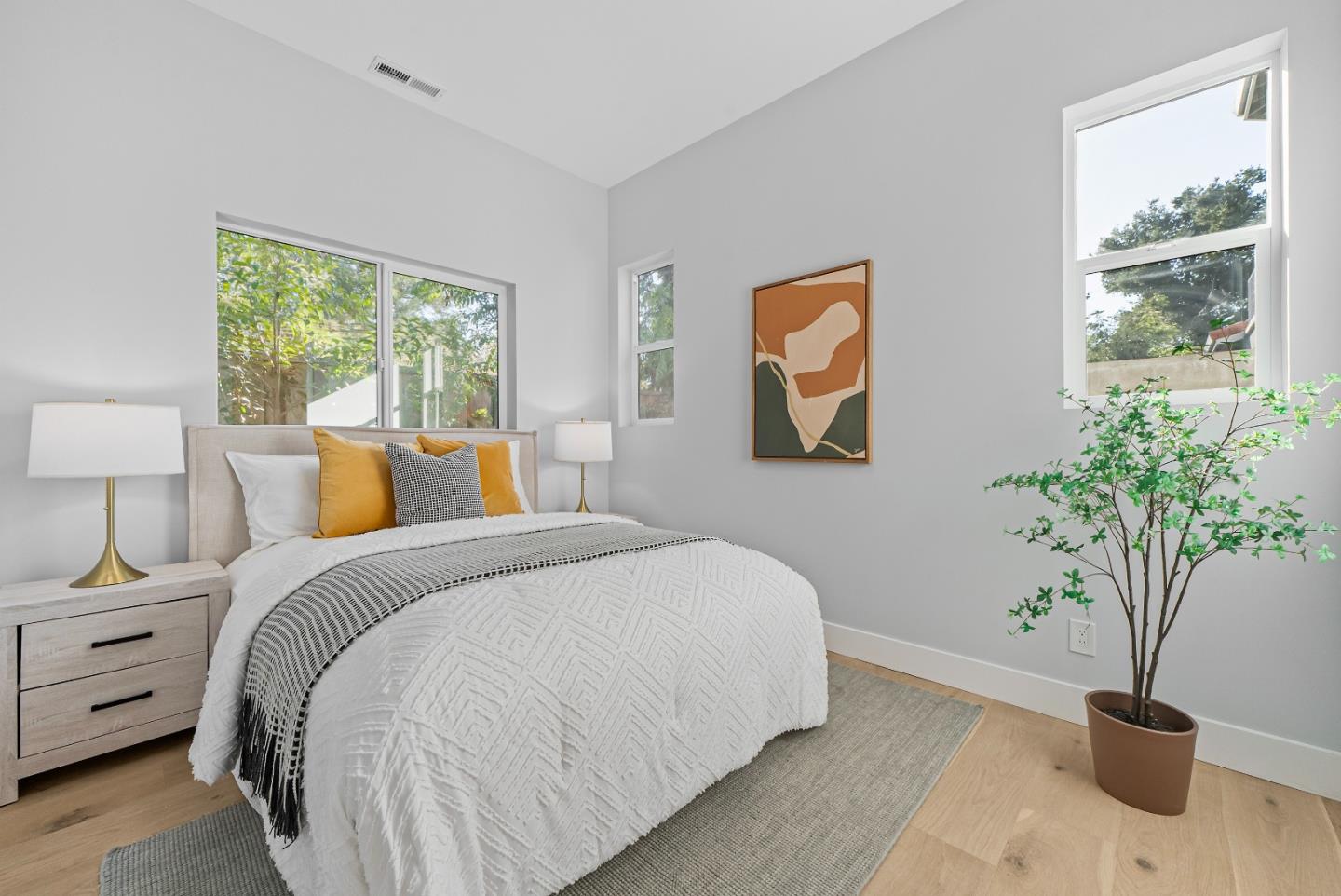 Detail Gallery Image 25 of 65 For 18630 Crabtree Ave, Cupertino,  CA 95014 - 6 Beds | 5/1 Baths