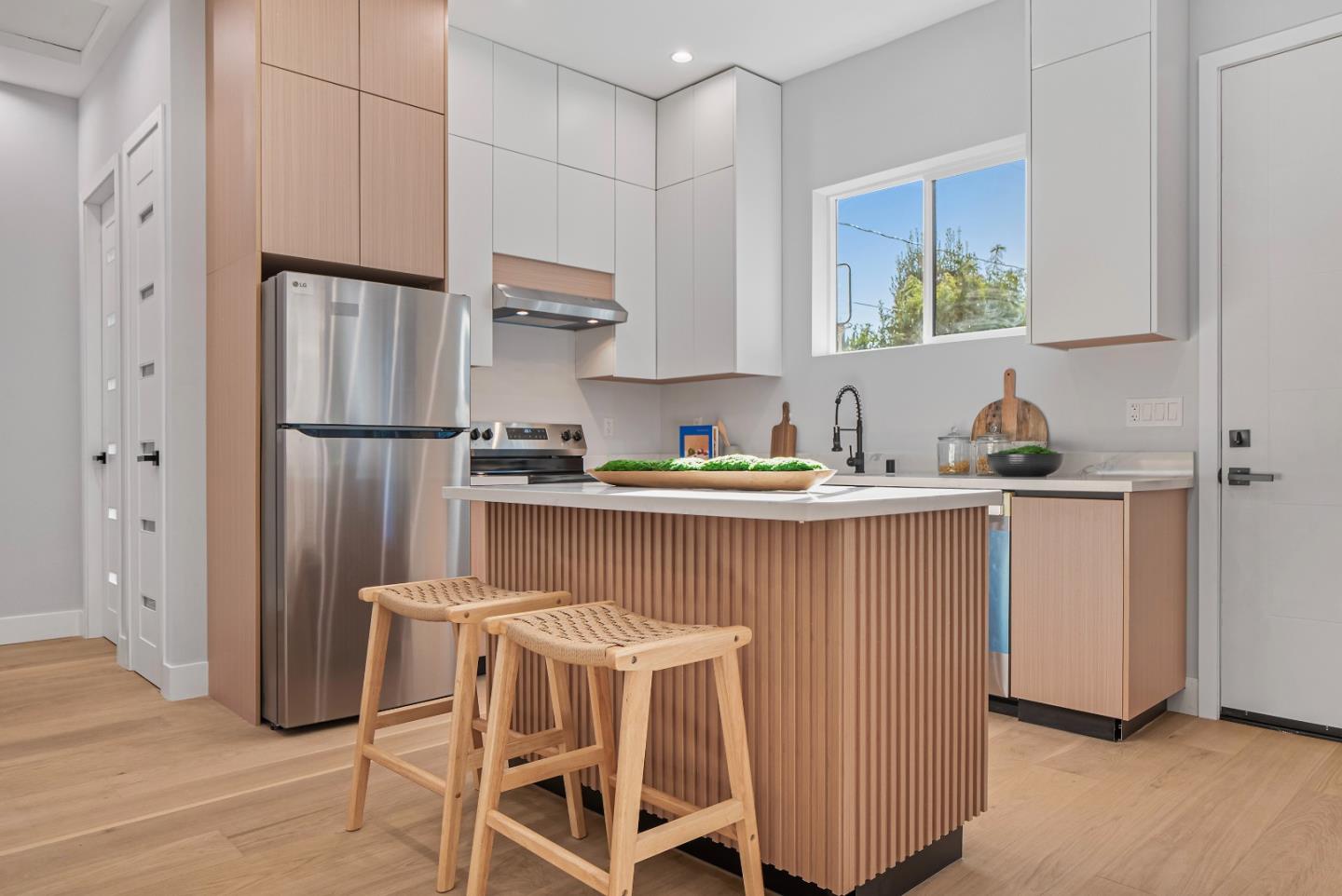 Detail Gallery Image 55 of 65 For 18630 Crabtree Ave, Cupertino,  CA 95014 - 6 Beds | 5/1 Baths