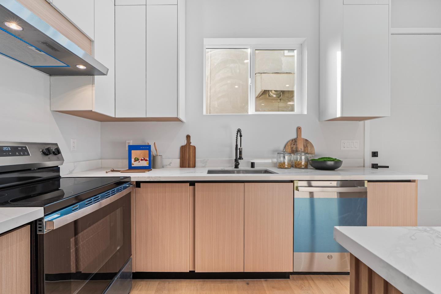 Detail Gallery Image 57 of 65 For 18630 Crabtree Ave, Cupertino,  CA 95014 - 6 Beds | 5/1 Baths