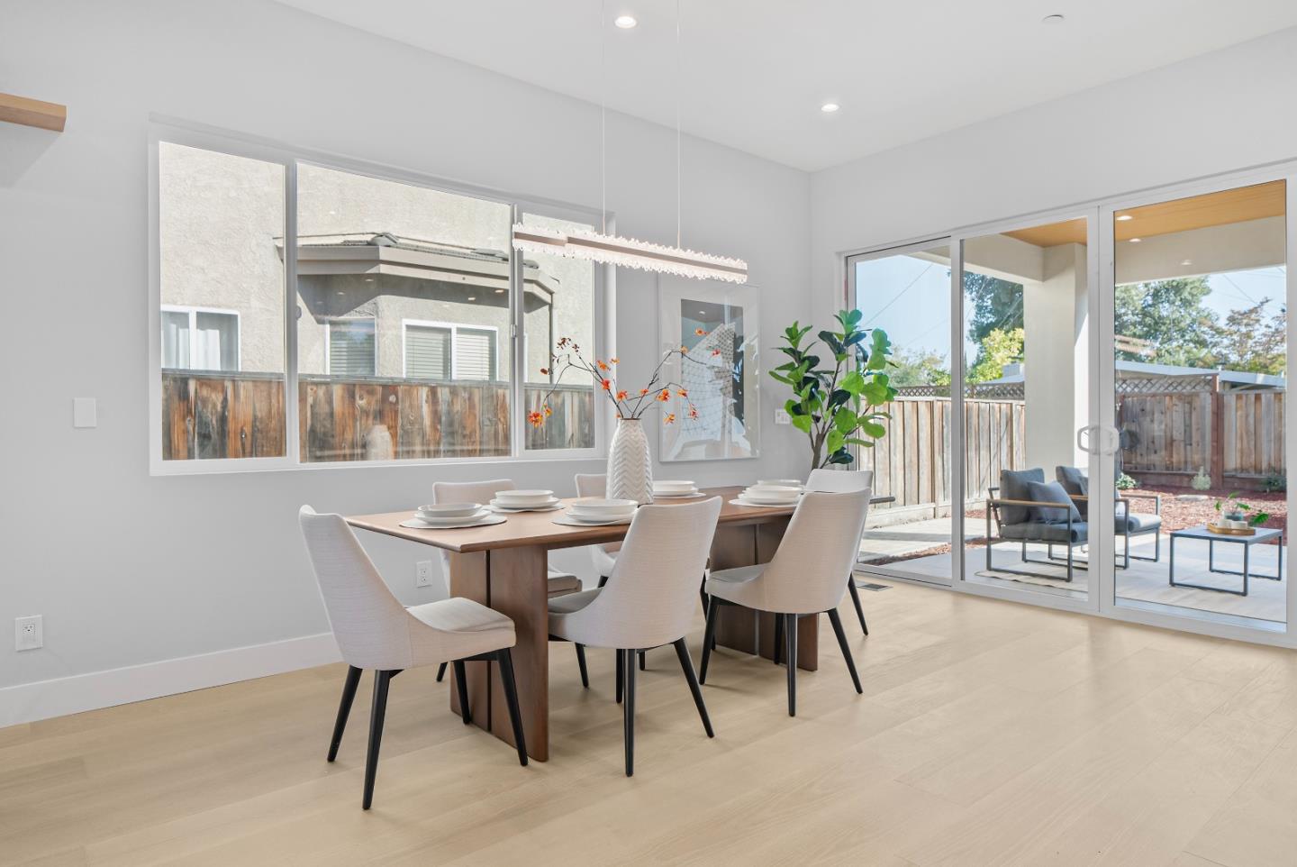 Detail Gallery Image 9 of 65 For 18630 Crabtree Ave, Cupertino,  CA 95014 - 6 Beds | 5/1 Baths