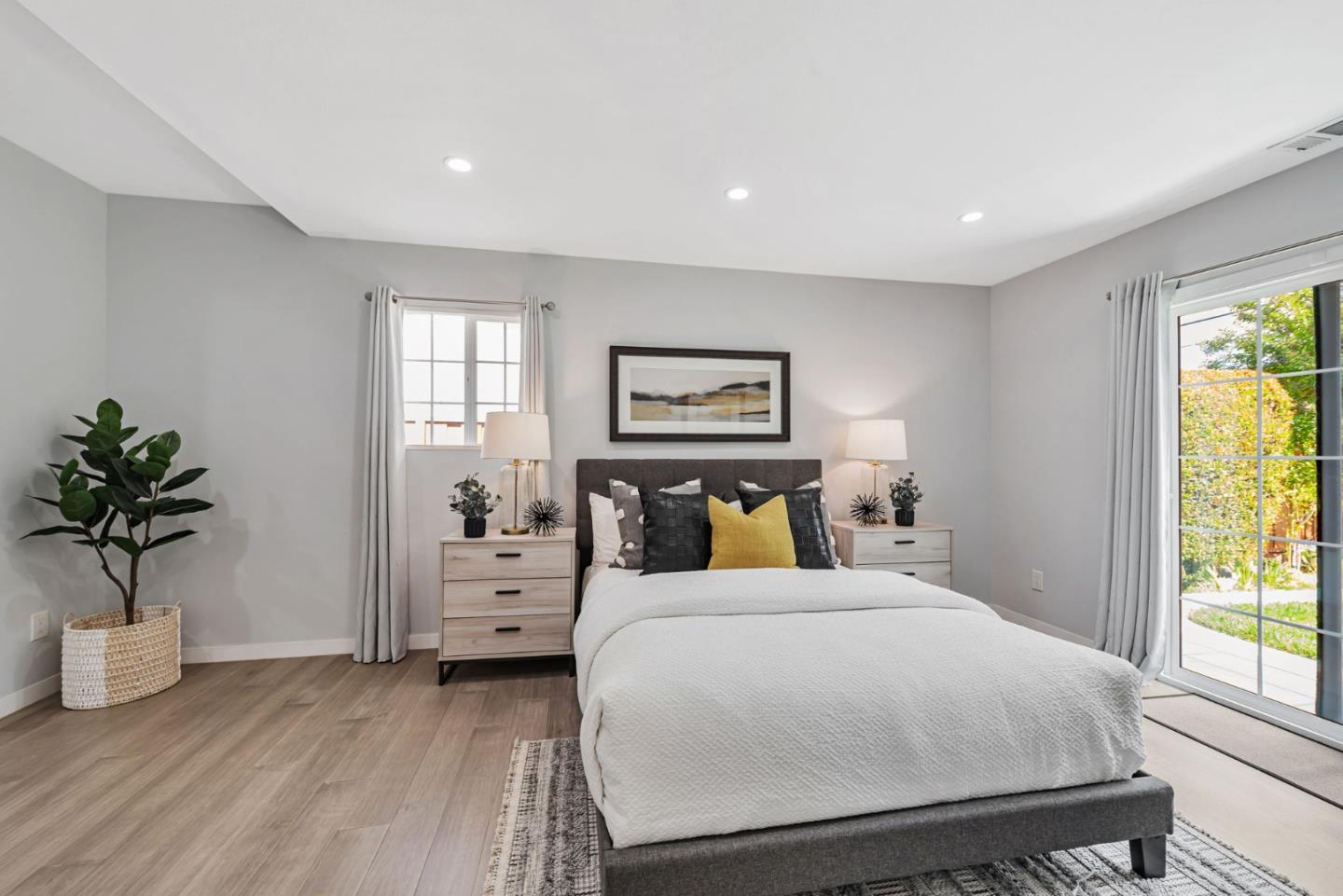 Detail Gallery Image 13 of 36 For 1626 S Wolfe Rd, Sunnyvale,  CA 94087 - 4 Beds | 3 Baths