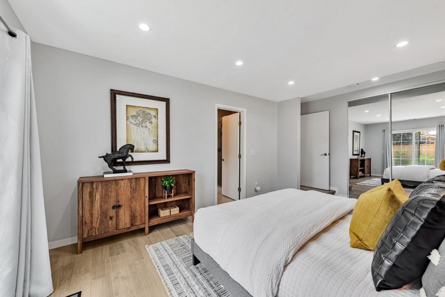 Detail Gallery Image 15 of 36 For 1626 S Wolfe Rd, Sunnyvale,  CA 94087 - 4 Beds | 3 Baths