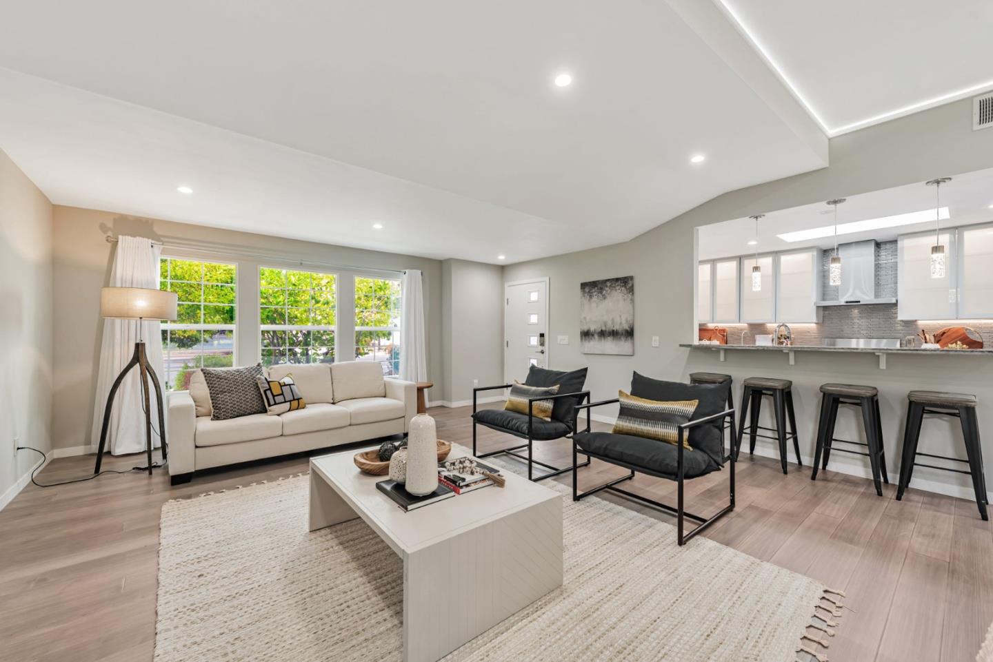 Detail Gallery Image 7 of 36 For 1626 S Wolfe Rd, Sunnyvale,  CA 94087 - 4 Beds | 3 Baths