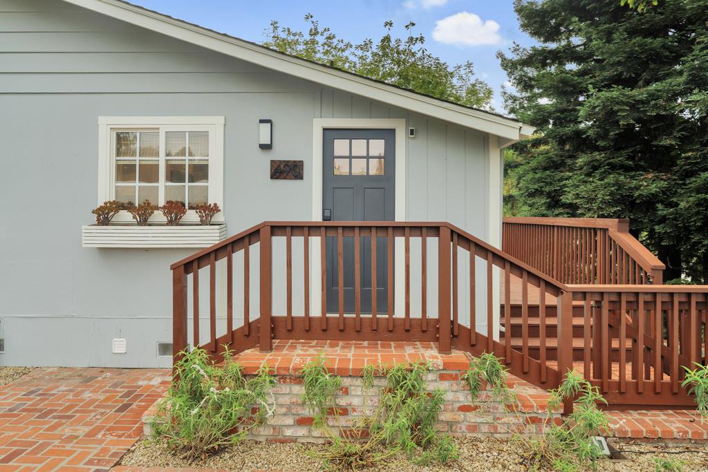 Detail Gallery Image 2 of 47 For 490 Corralitos Rd, Watsonville,  CA 95076 - 3 Beds | 2/1 Baths