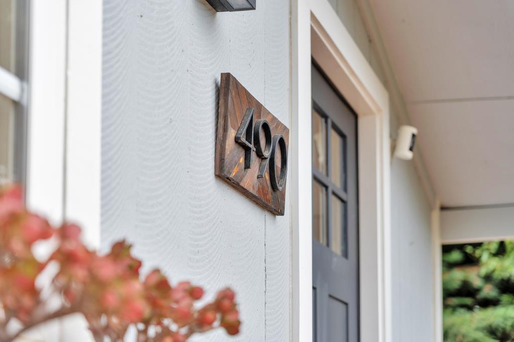 Detail Gallery Image 3 of 47 For 490 Corralitos Rd, Watsonville,  CA 95076 - 3 Beds | 2/1 Baths